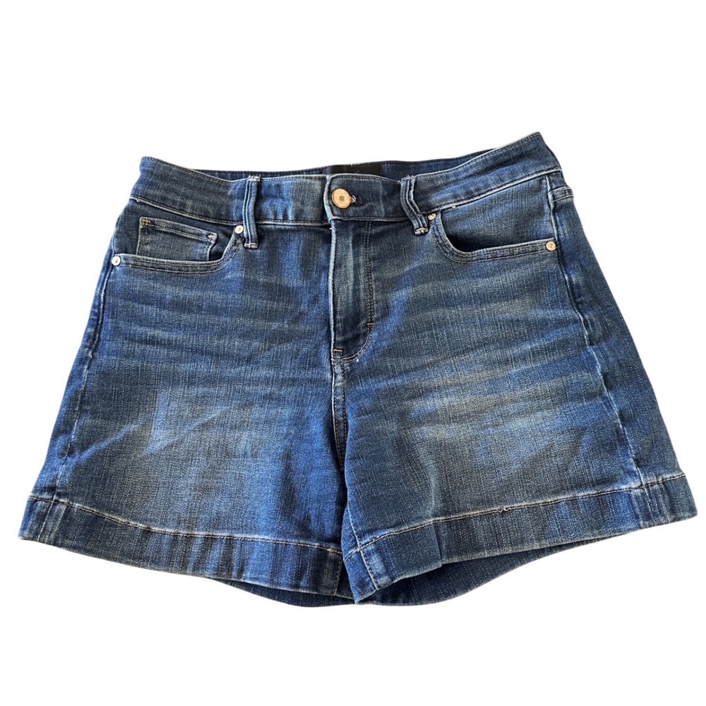 White House Black Market High-Rise 5" Short Everyday Soft Blue Denim Size 2 WHBM